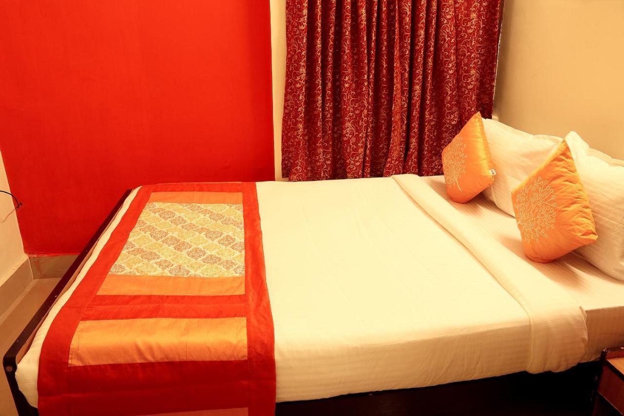 Oyo 3418 Hotel Amit Calcutta Eksteriør billede